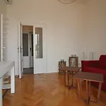 Lacaralele1