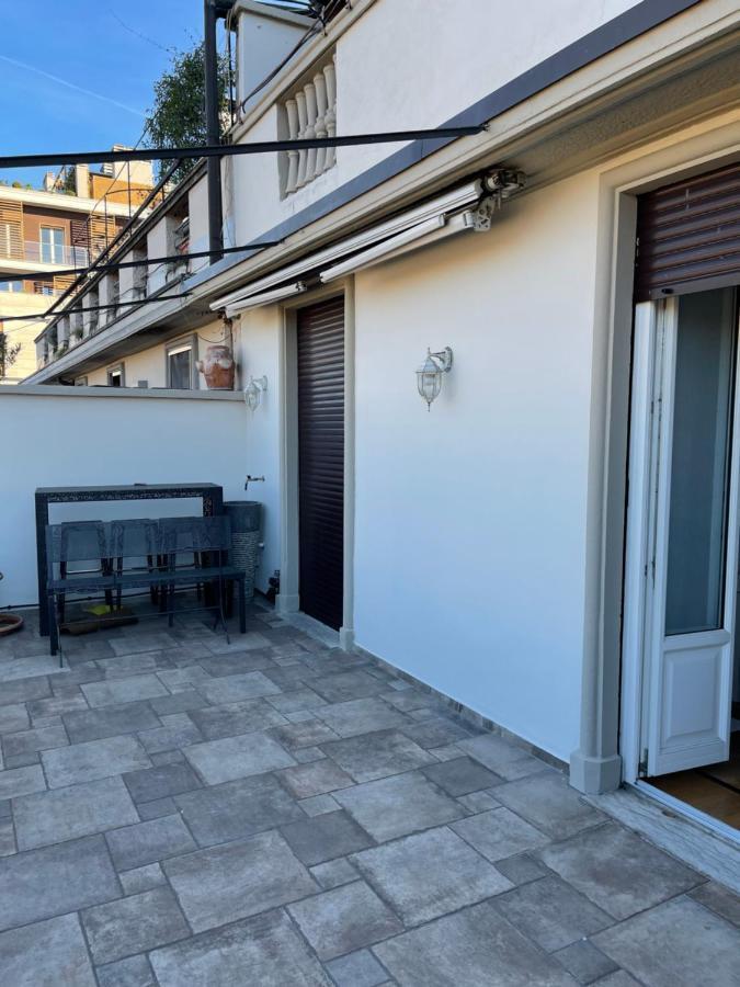 Apartment Lacaralele1 *